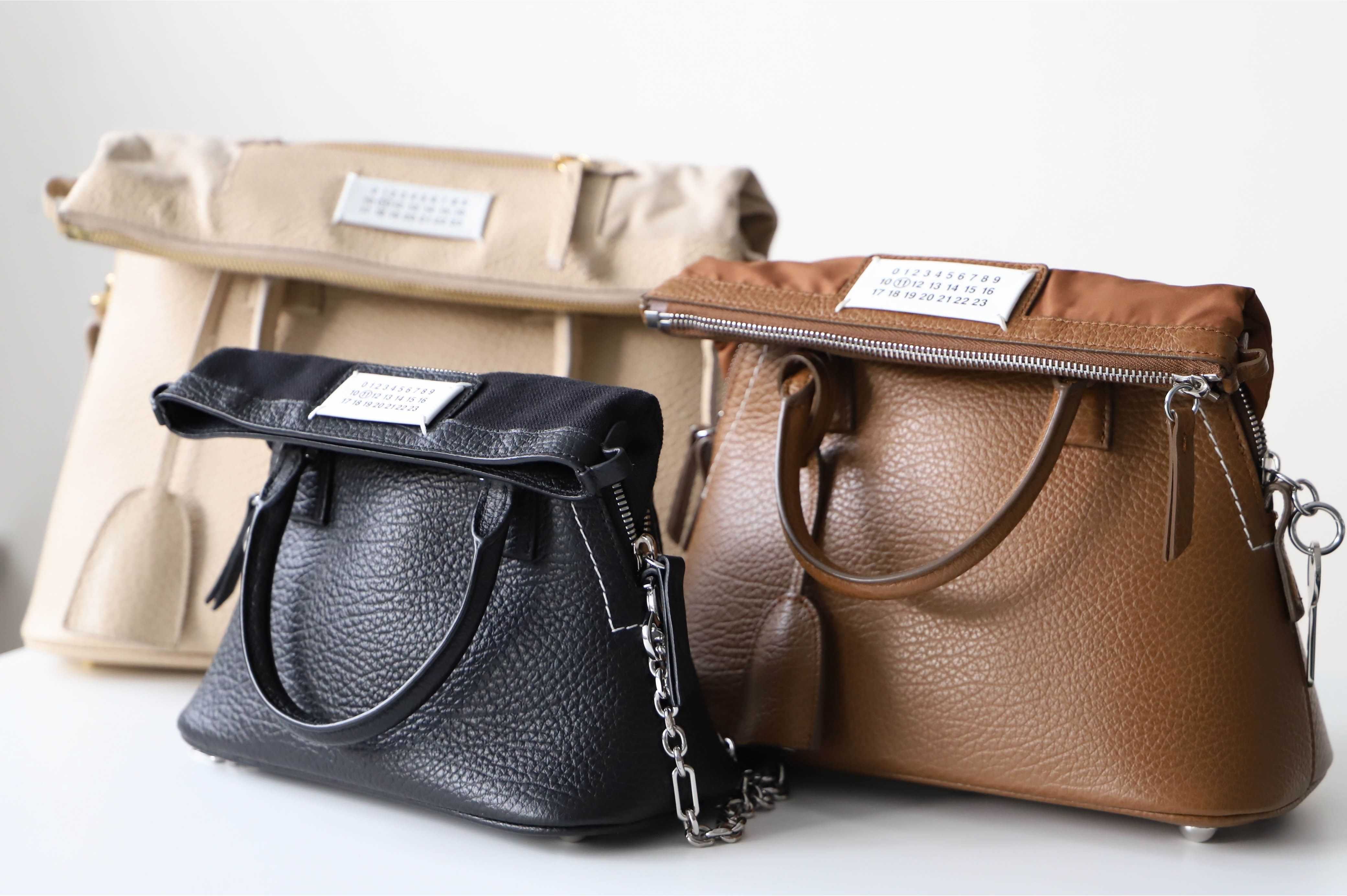 【冬バッグ特集】メゾン マルジェラ「5AC」サイズ比較｜マイクロ・ミニ・ミディアム、12月コーデに映える“名品”の選び方